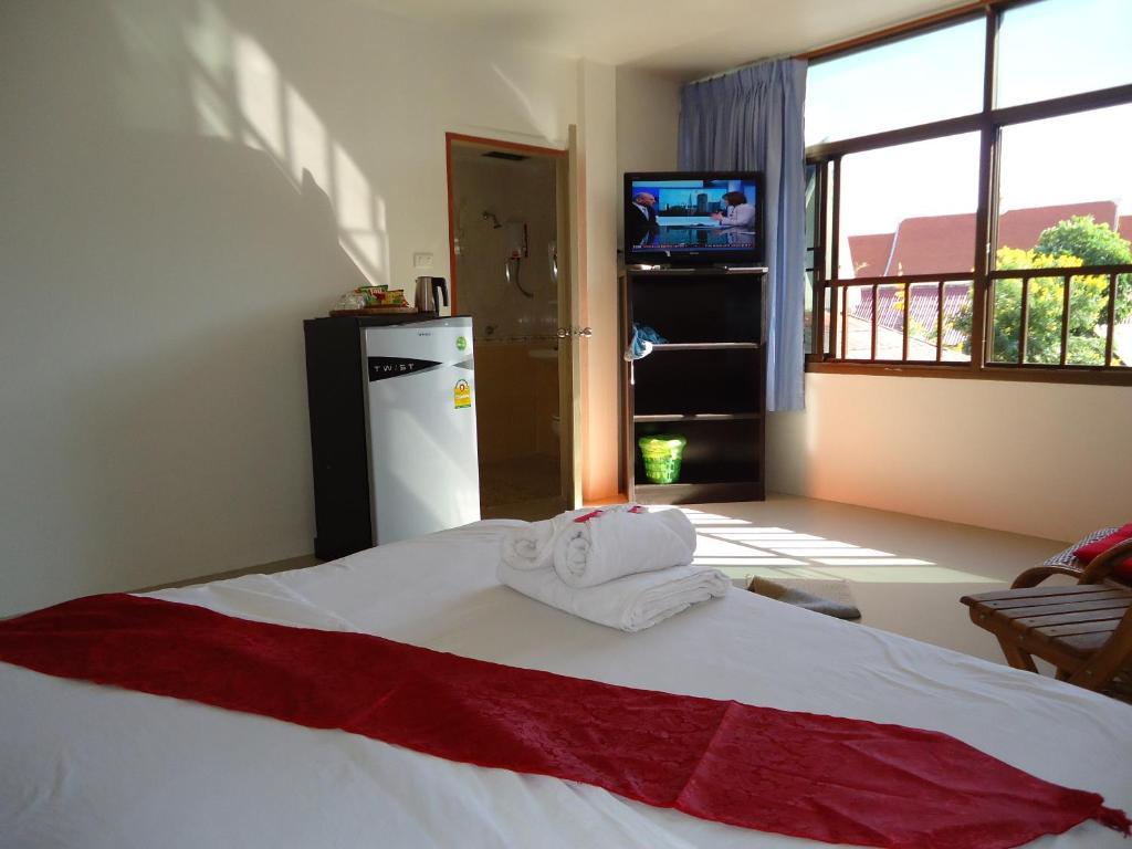 Hotel The California Csiangmaj Szoba fotó